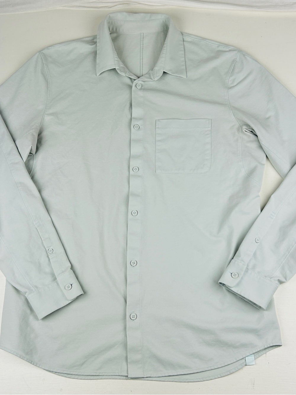 Lululemon Button Shirt Men Size Medium Light Green Long Sleeve Button Up